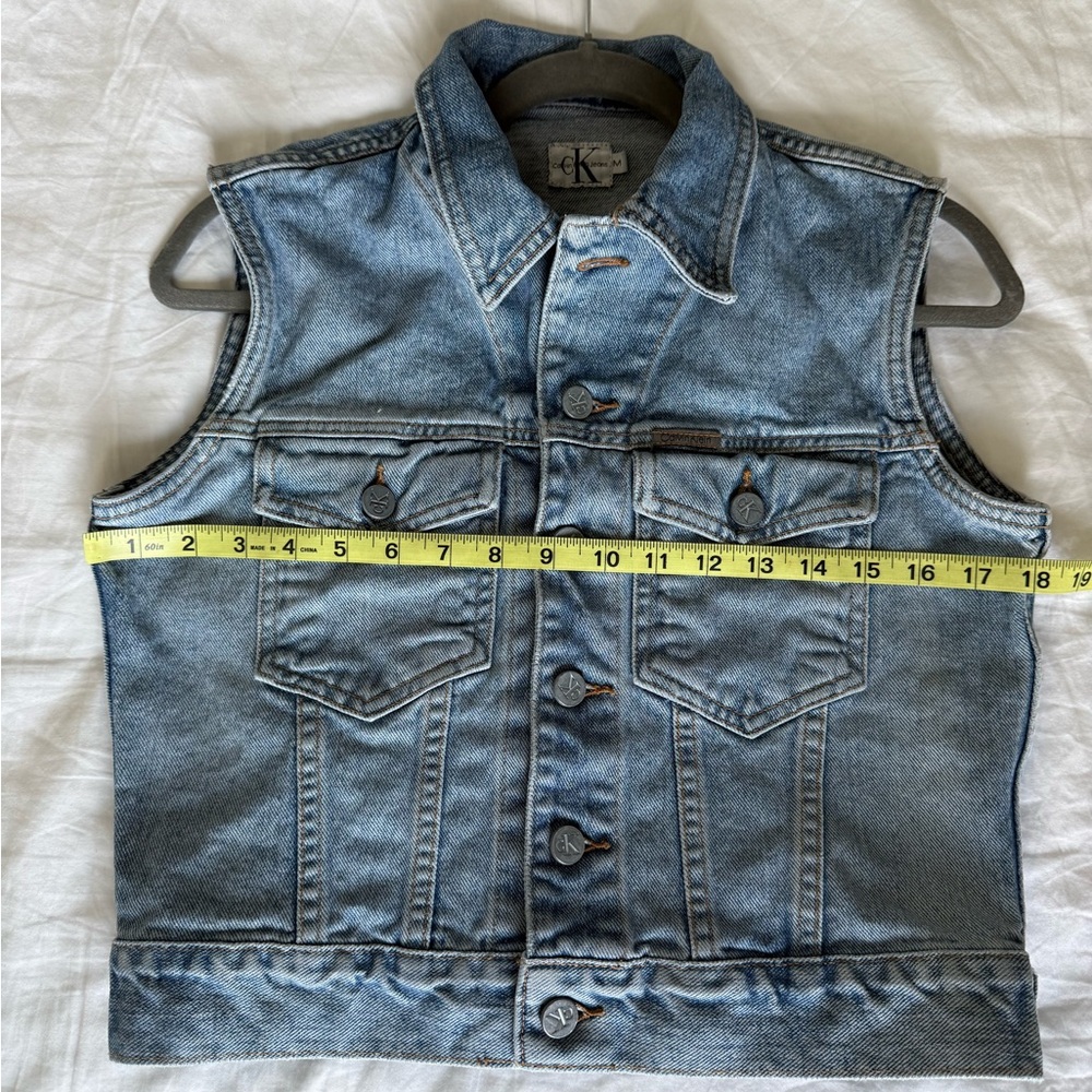 90s Calvin Klein Denim Vest Size M Made In USA Light Wash Jean Vest Y2K Vintage - Picture 4 of 7